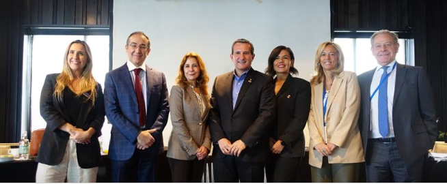 Cámara Chileno Canadiense de Comercio nombra nuevo directorio paritario